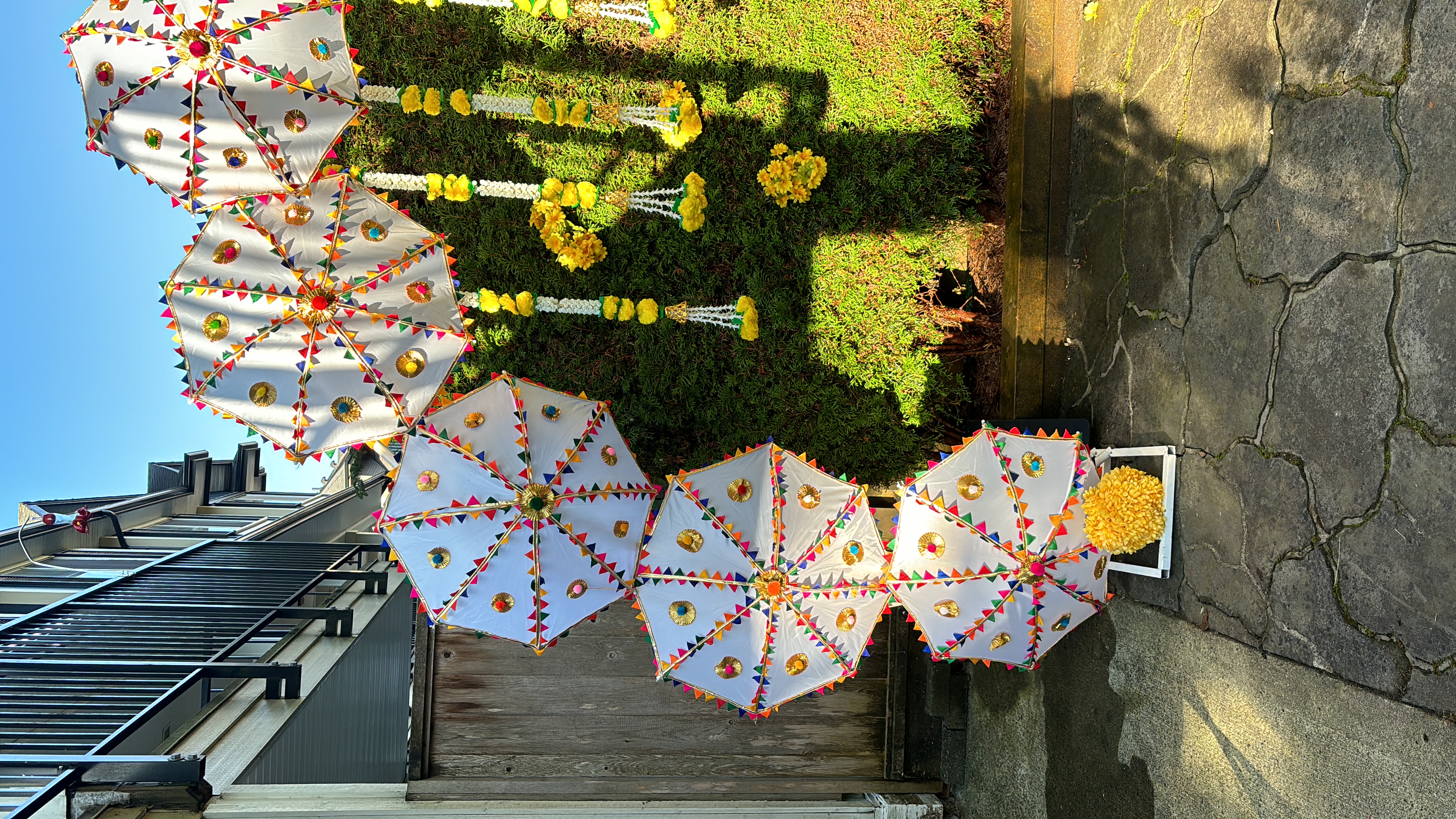 Rajasthani kite umbrella mehndi decor